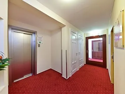 Hotel Holstenwall Hamburg Neustadt 3*,