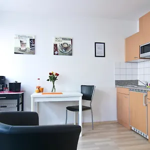 Apartamento In Zentraler Lage Colonia